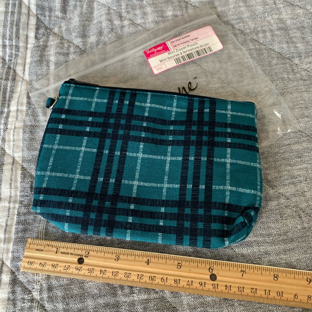 New Thirty-One Mini Zipper Pouch Totally Tartan